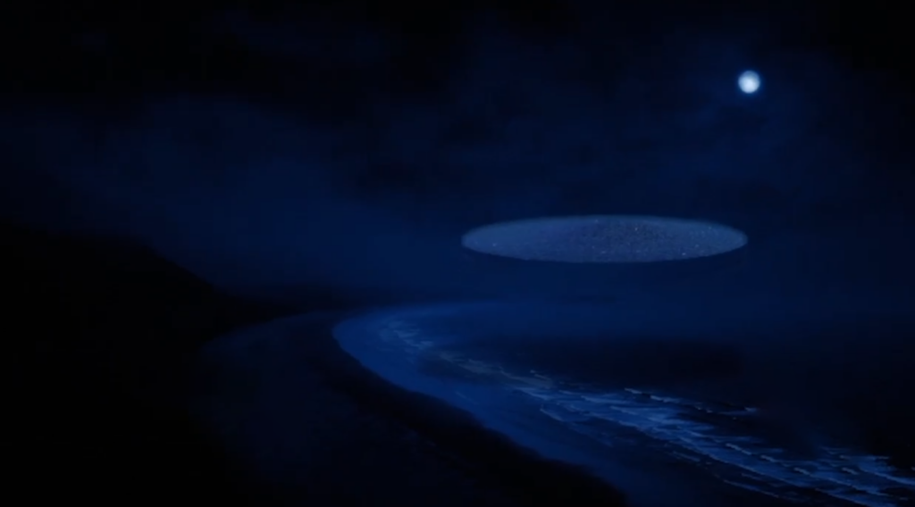 Résoudre l'énigme : assister à l'apparition spectaculaire d'un vaisseau-mère OVNI le long de la côte californienne