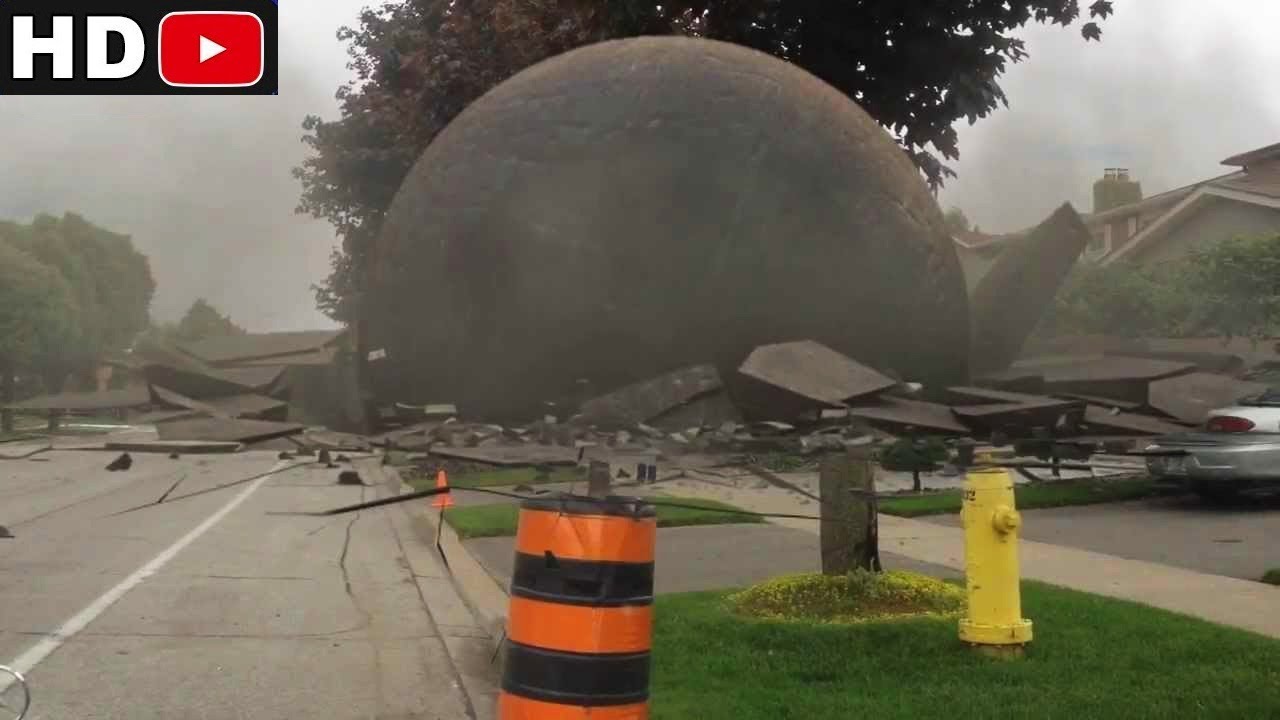 Scientists take Unusual Measures to Handle a Spherical foreign Object falling onto the Road Surface (VIDEO)