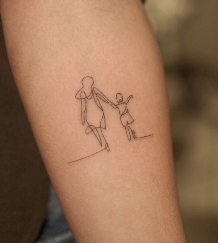 El Vínculo Sagrado: Tatuajes que Celebran el Amor Materno
